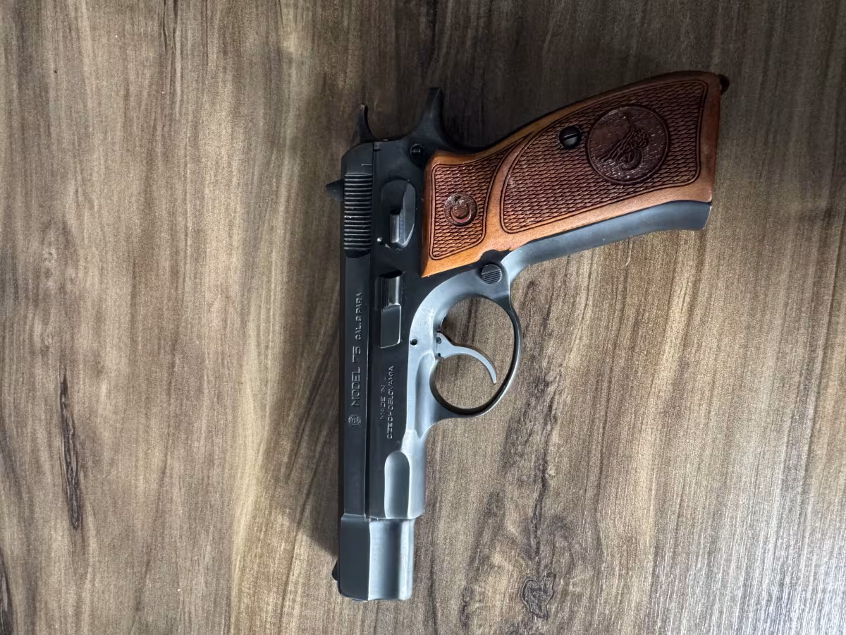 50 FİŞEK BİLE ATILMAMIŞ, SIFIR GİBİ CZ75 B