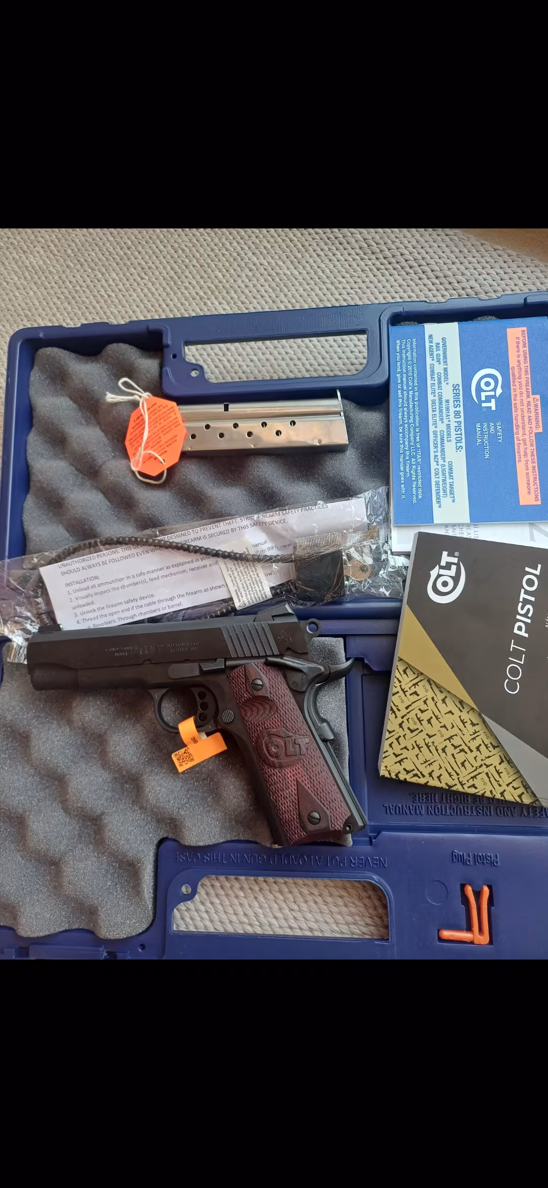 Colt combat commander 9×19