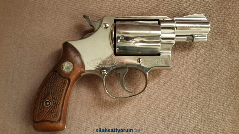 S&W 38 SPECIAL Snubnose Revolver