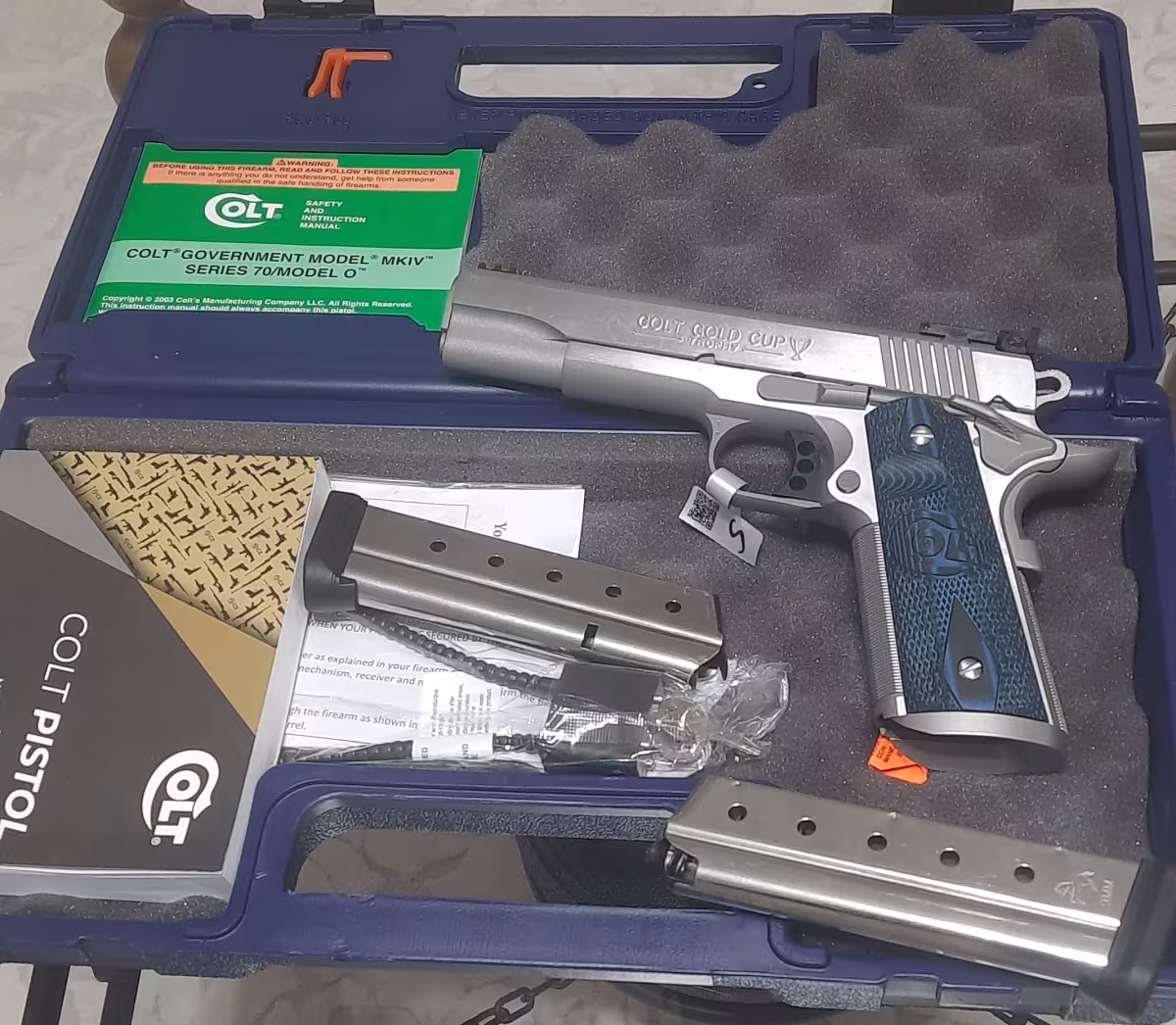 COLT GOLD CUP TROPHY