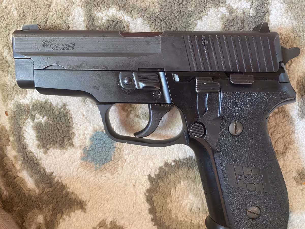 "Sahibinden Satılık Çok Temiz İkinci El Sig Sauer P228"
