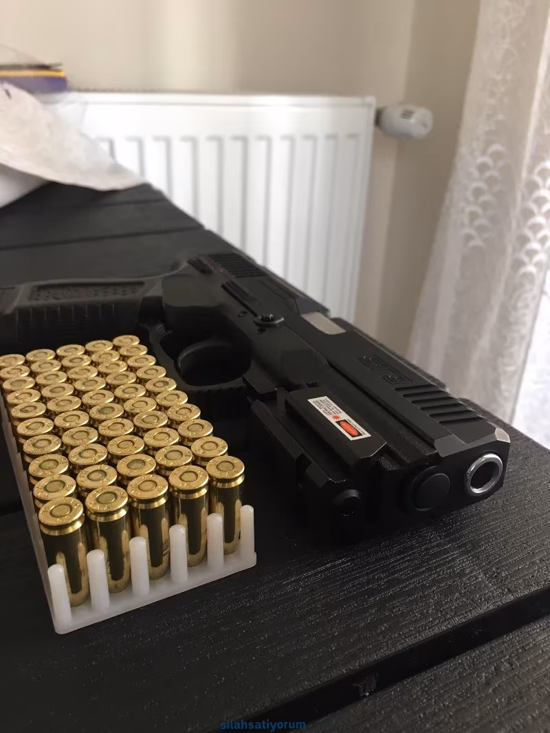 Sarsılmaz st9 lazer pointer lı operasyonel silah