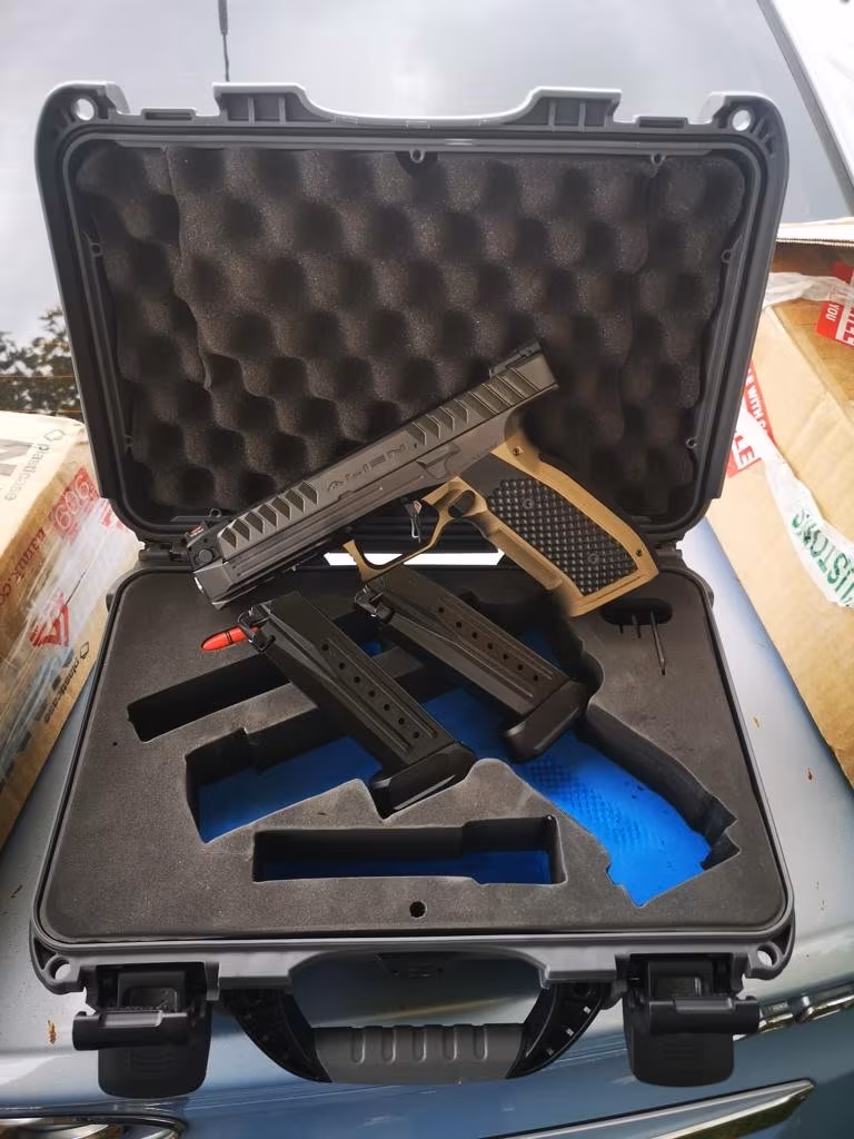 Alien 9mm