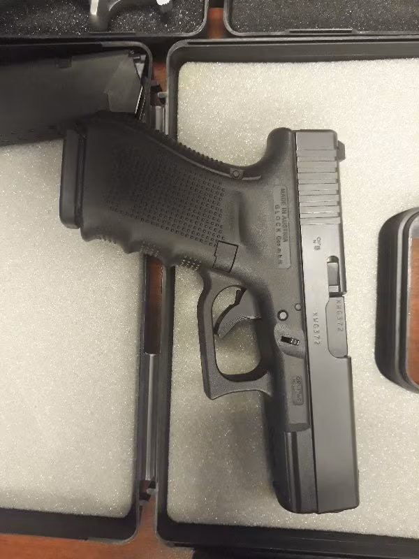 HAFIF VE KULLANISLI TEK SILAH GLOCKK