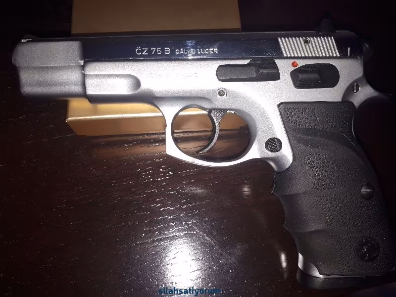 Ciziksiz CZ 75 b modeli