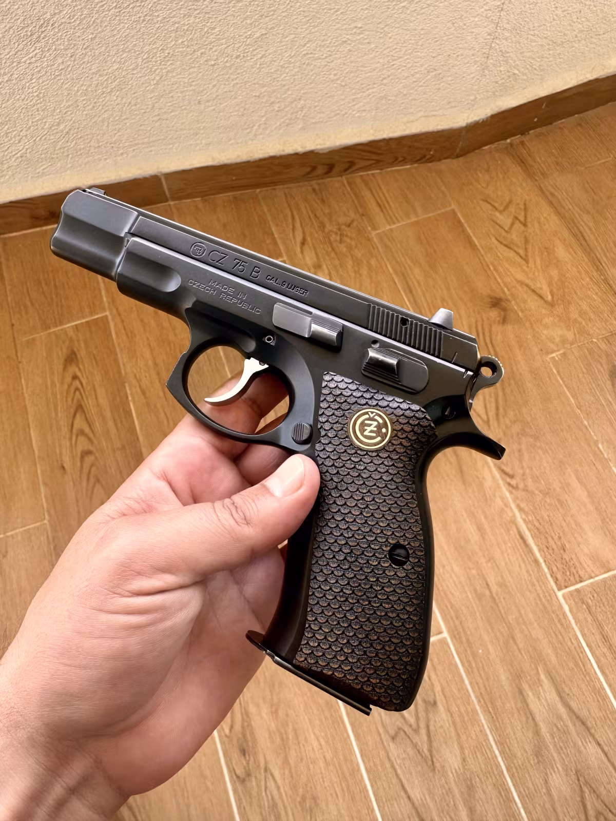 SIFIR AYARINDA CZ 75 B