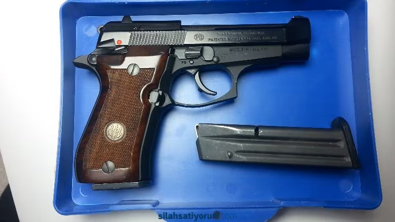 BERETTA F81