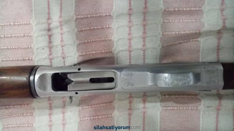 İTALYAN BERETTA YARI OTOMATİK AV TÜFEĞİ