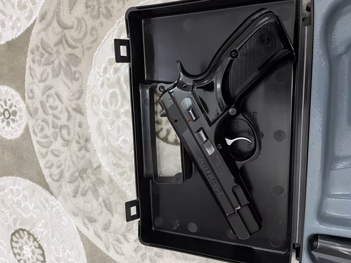 Temiz Kullanılmış CZ 75 B