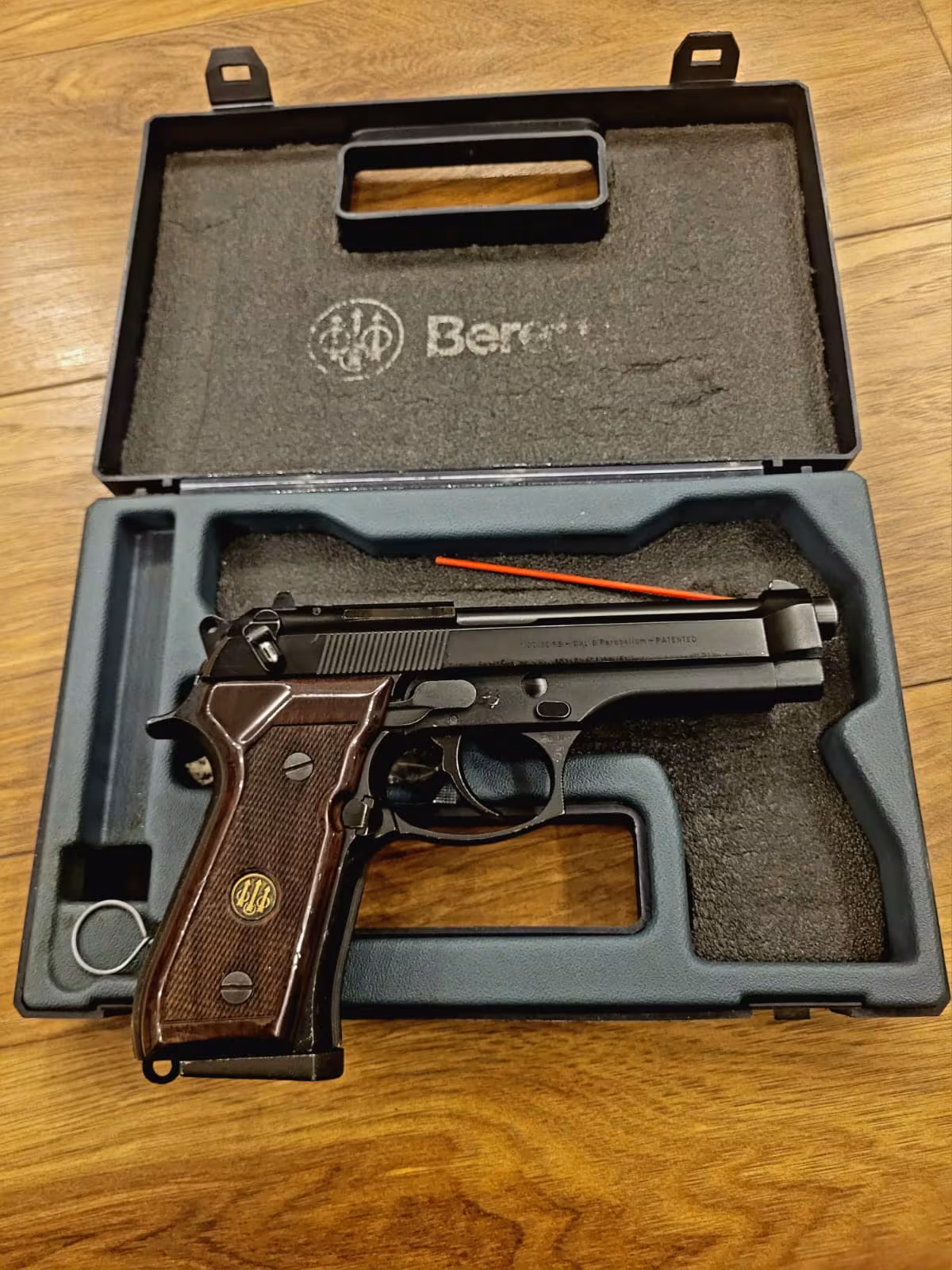 ACİL BERETTA 92 FS PARABELLUM TERTEMİZ ÇOK UYGUN FİYATLI