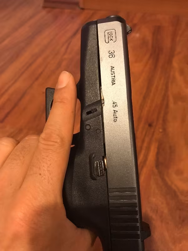 Glock 36 45 calibre (11,43 mm )