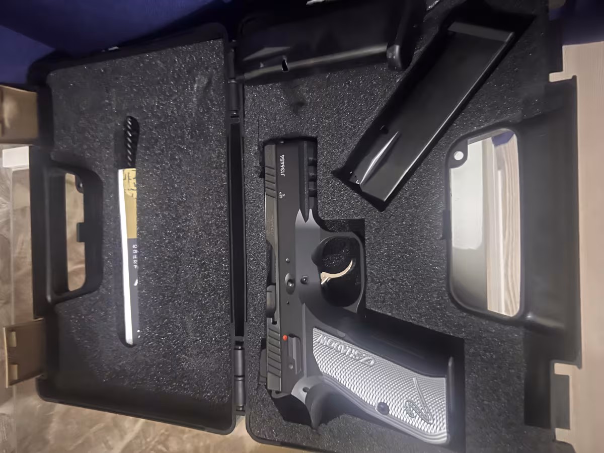 Kamu görevlisinden Hiç kullanılmamış Cz shadow 2 compakt