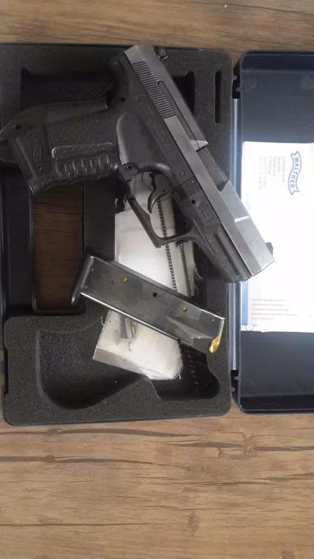 temiz orjinal kutusunda Walther P99