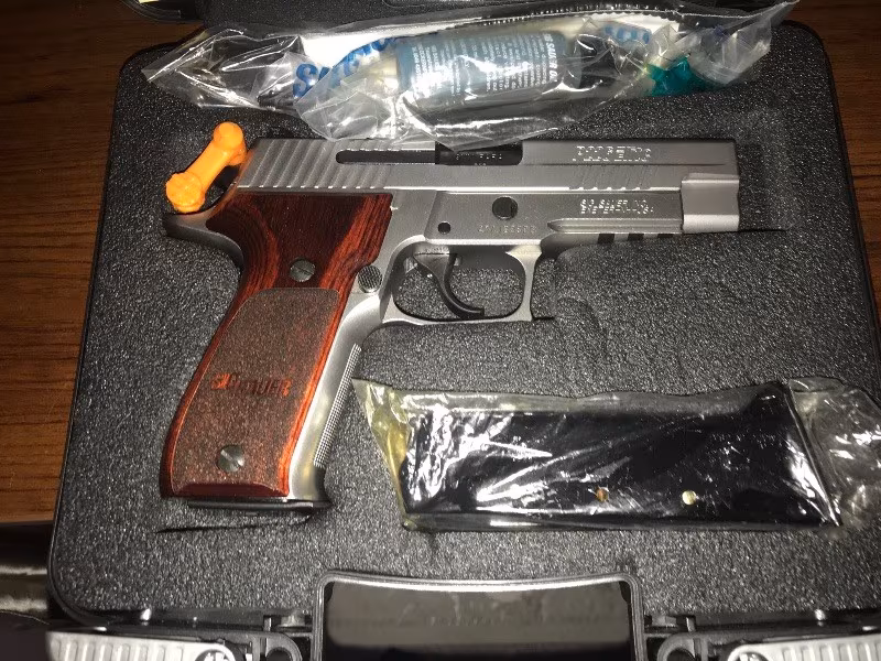 Sigsauer p226 elite stanliess sıfır