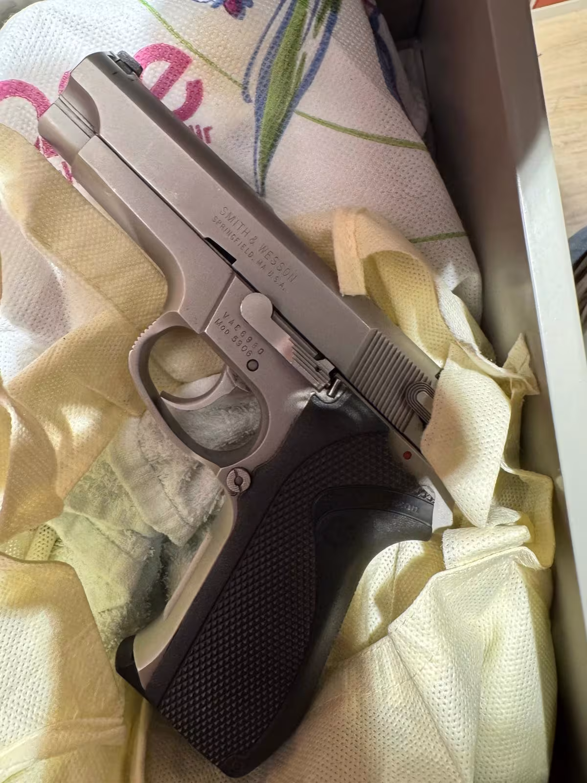SMITH WESSON 5906