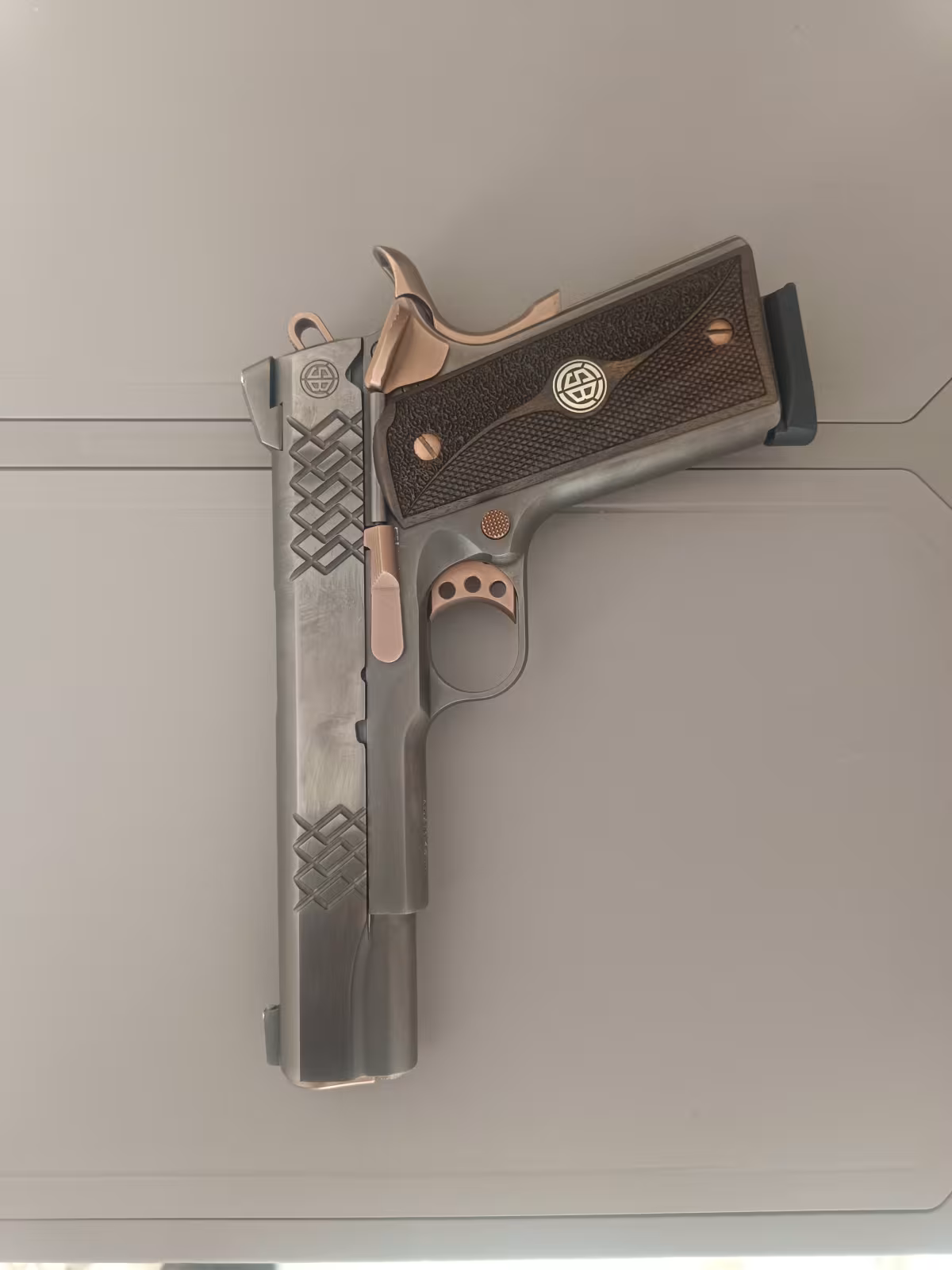1911 titanyum