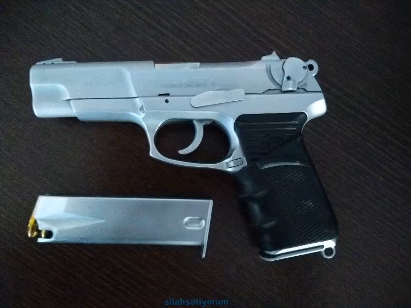 Emekli polis memurundan Orijinal U.S.A  Ruger  P 85 ... 9 mm  15+1