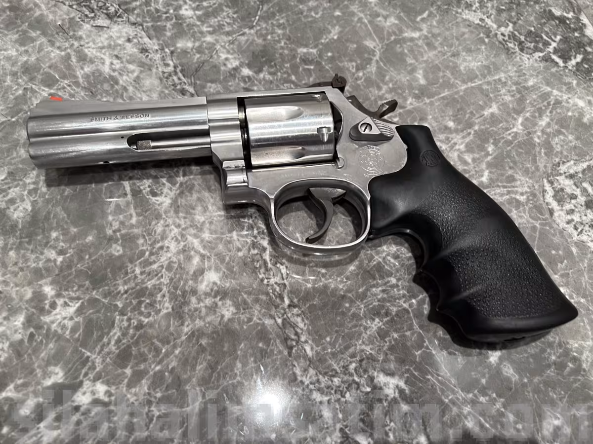 Smith wesson 357 Magnum 4 inç