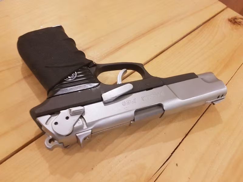 P89