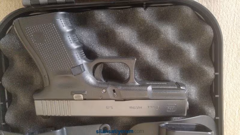 KAMU GÖREVLİSİNDEN GLOCK 19 GEN 4