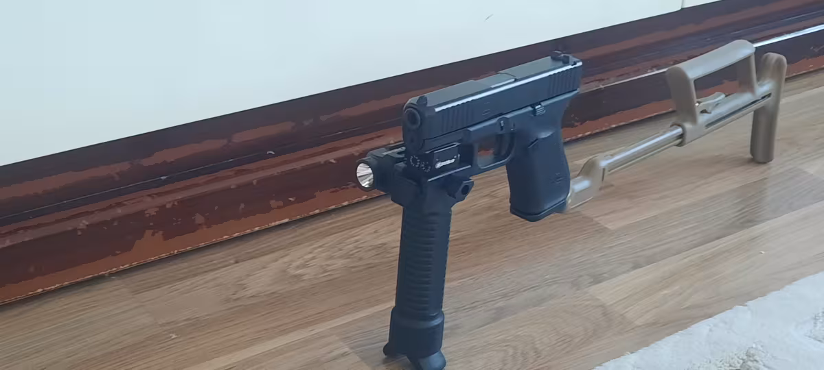 SIFIR GLOCK 19 GEN 5    DİPÇİK, LAZER, FENER, EKSTRA ŞARJÖRLER FULL KUTU