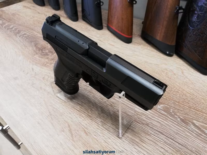 Walther P 99