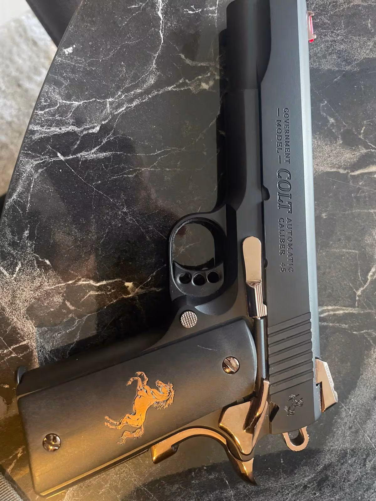 Colt 1911 Government 45 Acp