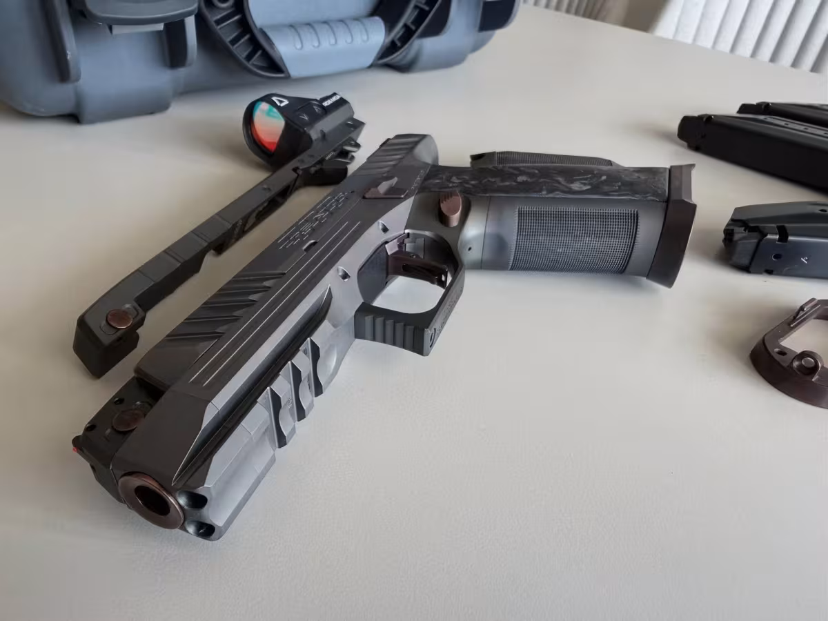 Laugo Arms Alien Creator 500 Limited Edition full kit