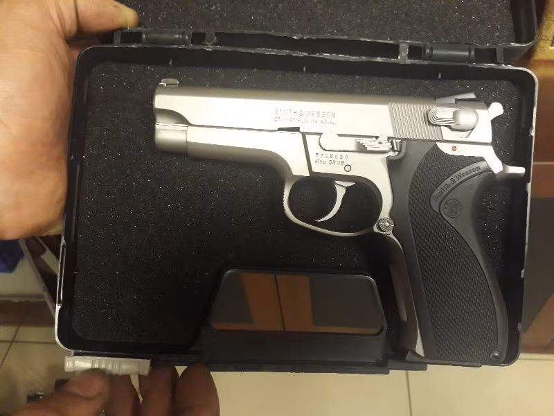 BEYAZ TETIK BEYAZ HOROZ SIMITH wesson 5906