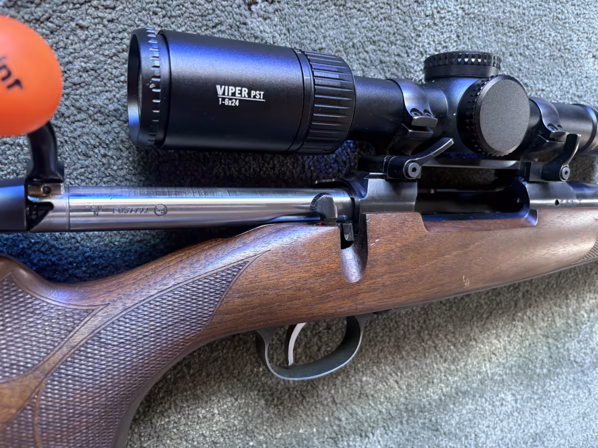 Acil Satılık İlk Sahibinden Temiz CZ 557 Lux .30-06 (400 Atımda)