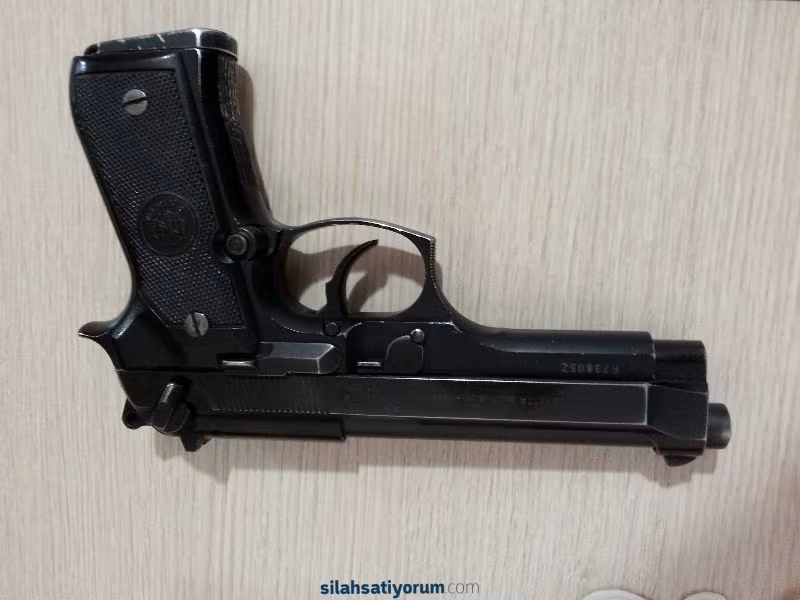 BARETTA