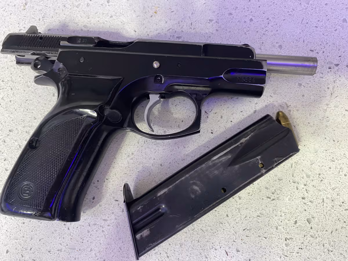 Polis emeklisinden CZ 75 B