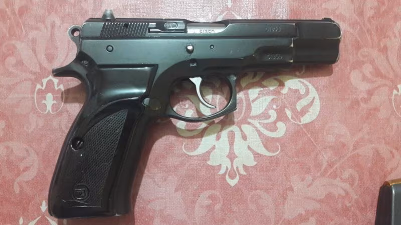 Emekli Polis Memurundan