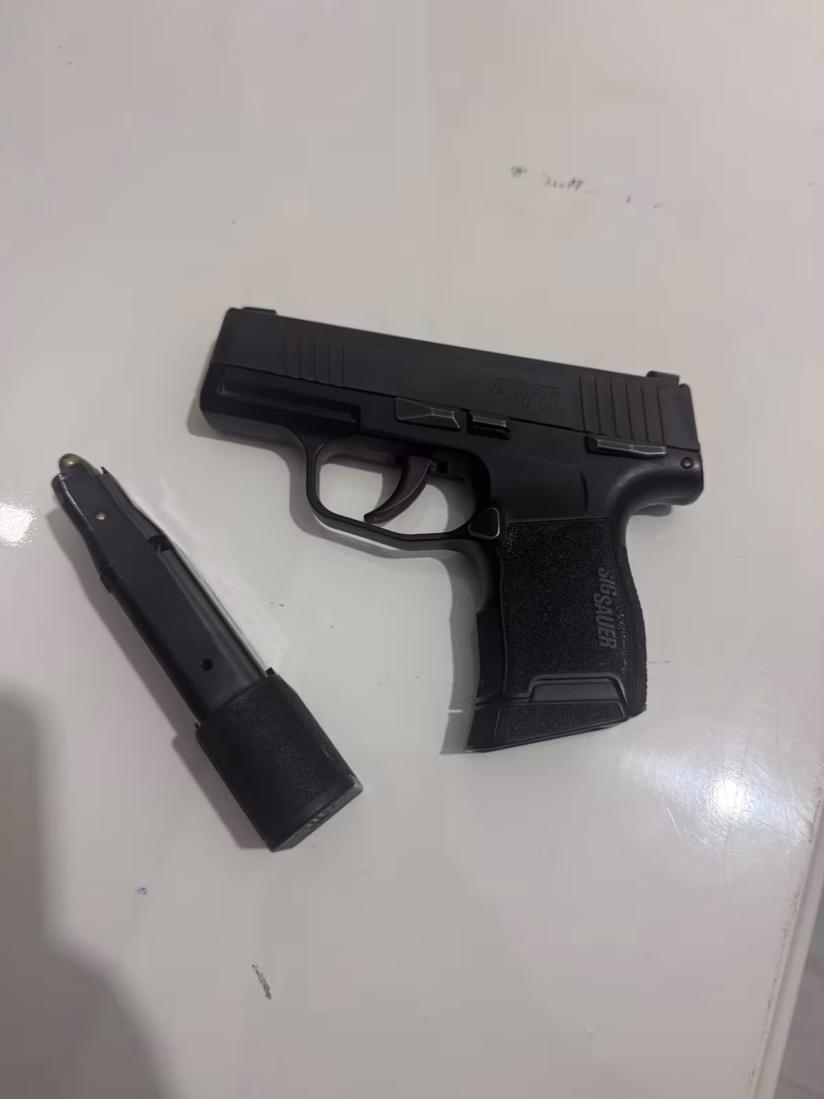 ACİL SATILIK  İSTANBUL TESLİM SİG SAUER P365