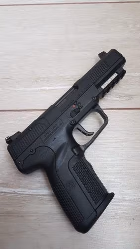 SIFIR KUTUSUNDAN CIKMAMIS FN FIVE SEVEN