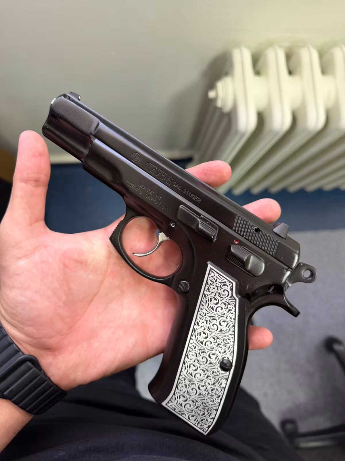 CZ 75 B büro personelinden