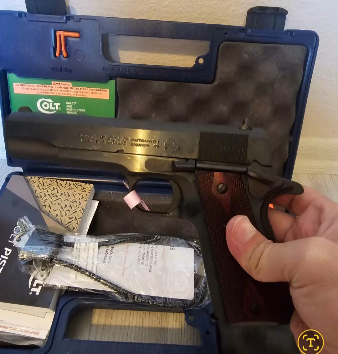 Kamu görevlisinden sıfır kutusunda colt 1911