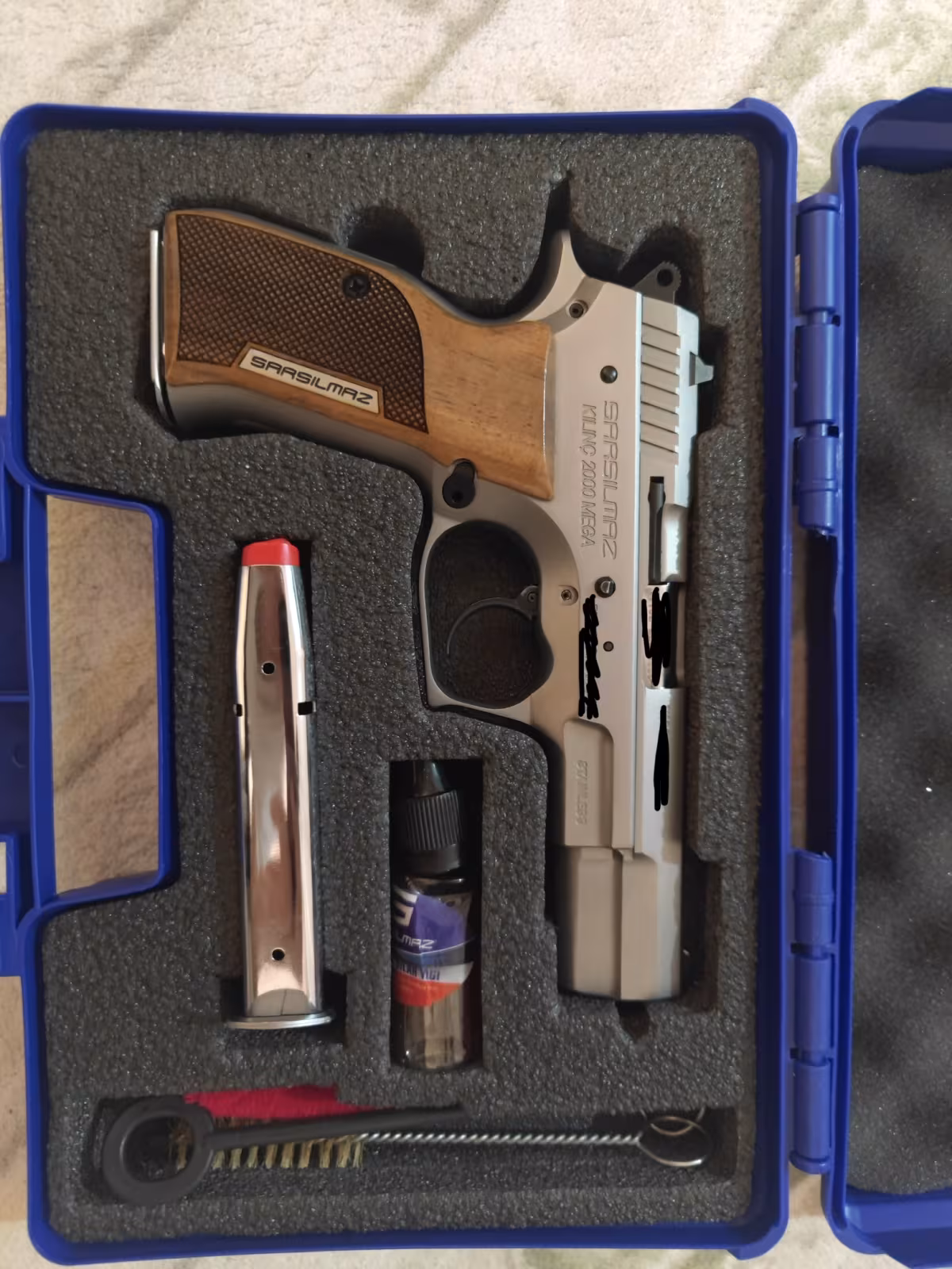 Polis memurundan Kılınç 2000 mega inox