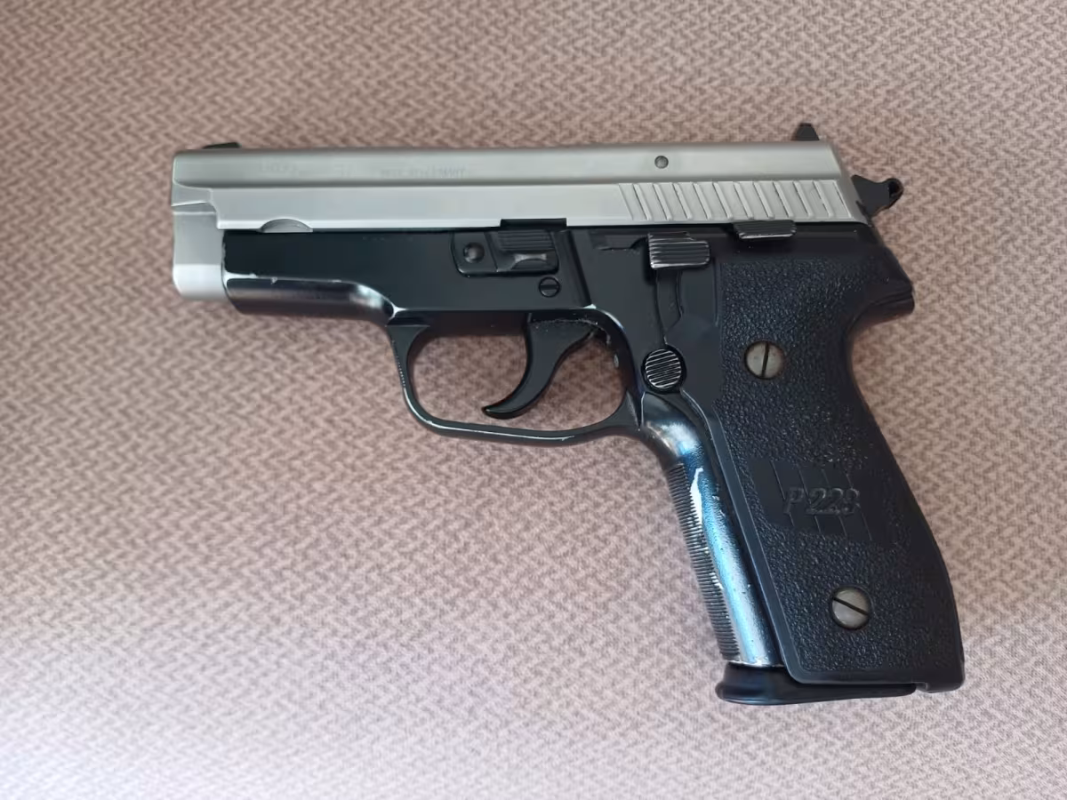 Sig Sauer P229