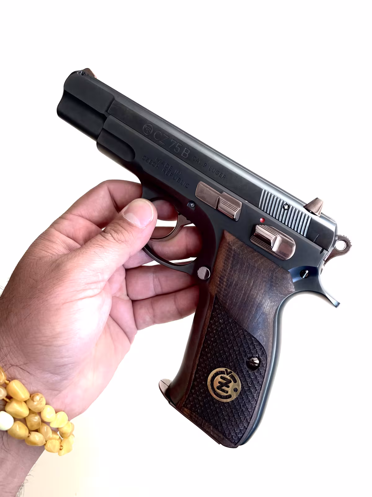 MEMURDAN MÜZELİK CZ75B