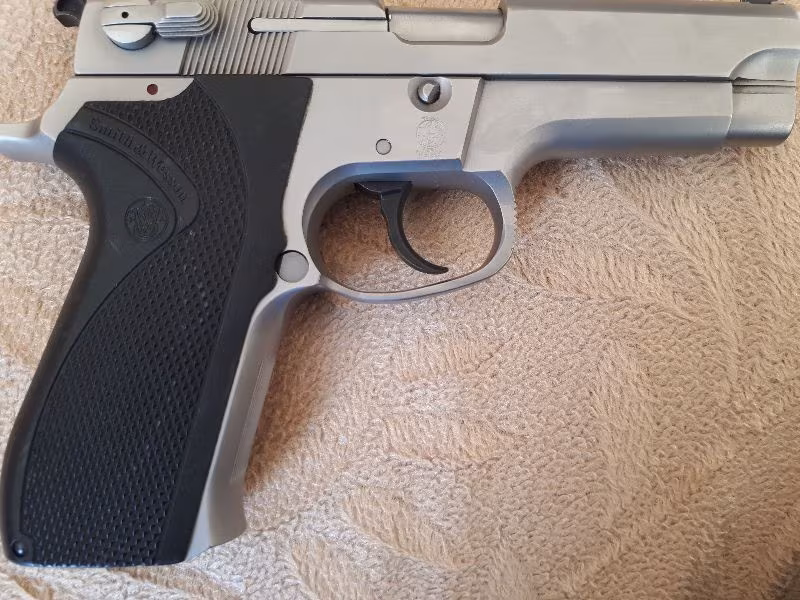 Sifir  Smith Wesson Ankara MKE den alindigi gibi.