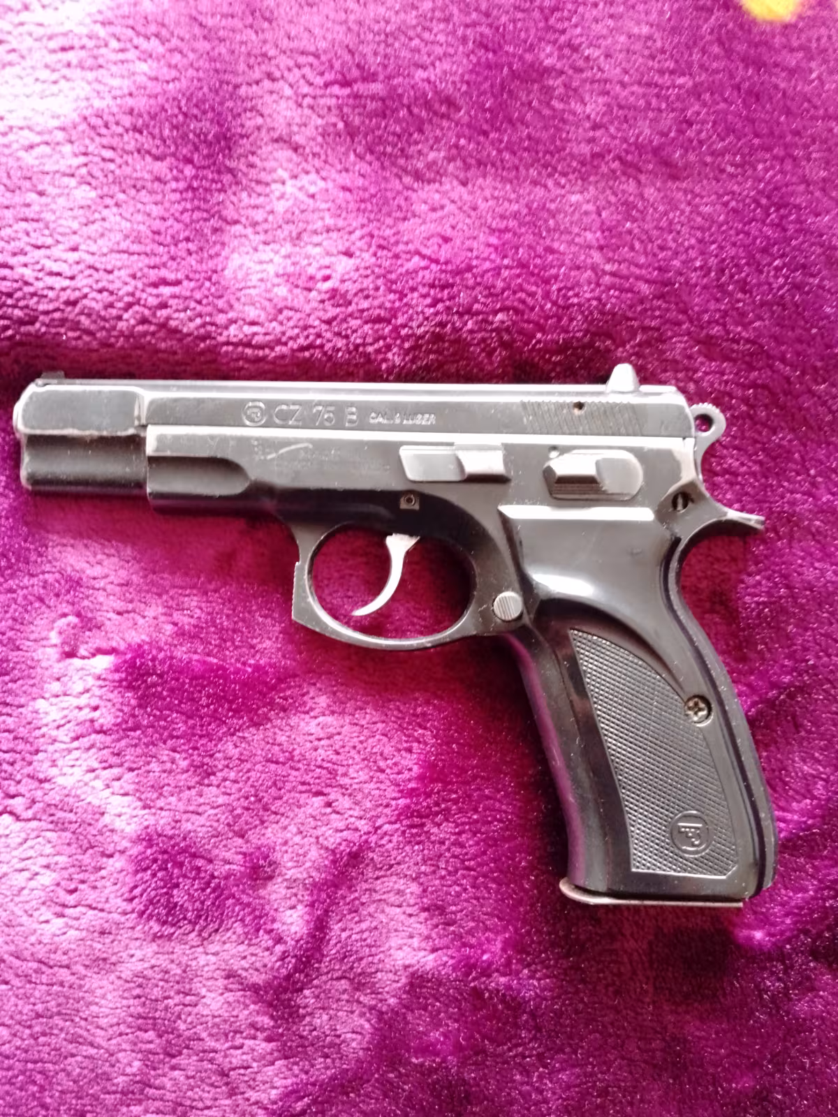 Orijinal haliyle yorgun olmayan CZ75 B
