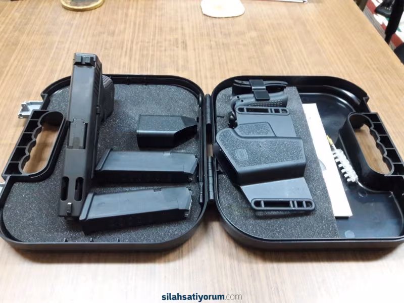 Hiç mermi atılmamış sıfır Glock gen4 19c