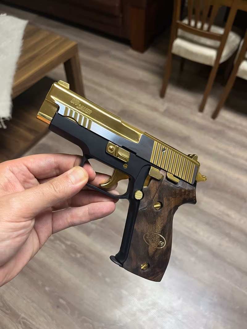 Sig sauer p225 8+1 9mm 790 gram ağırlığında