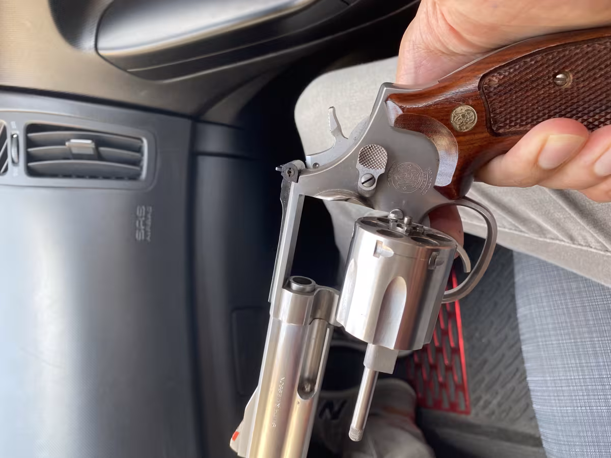 Smilth & wesson 357 magnum 9mm