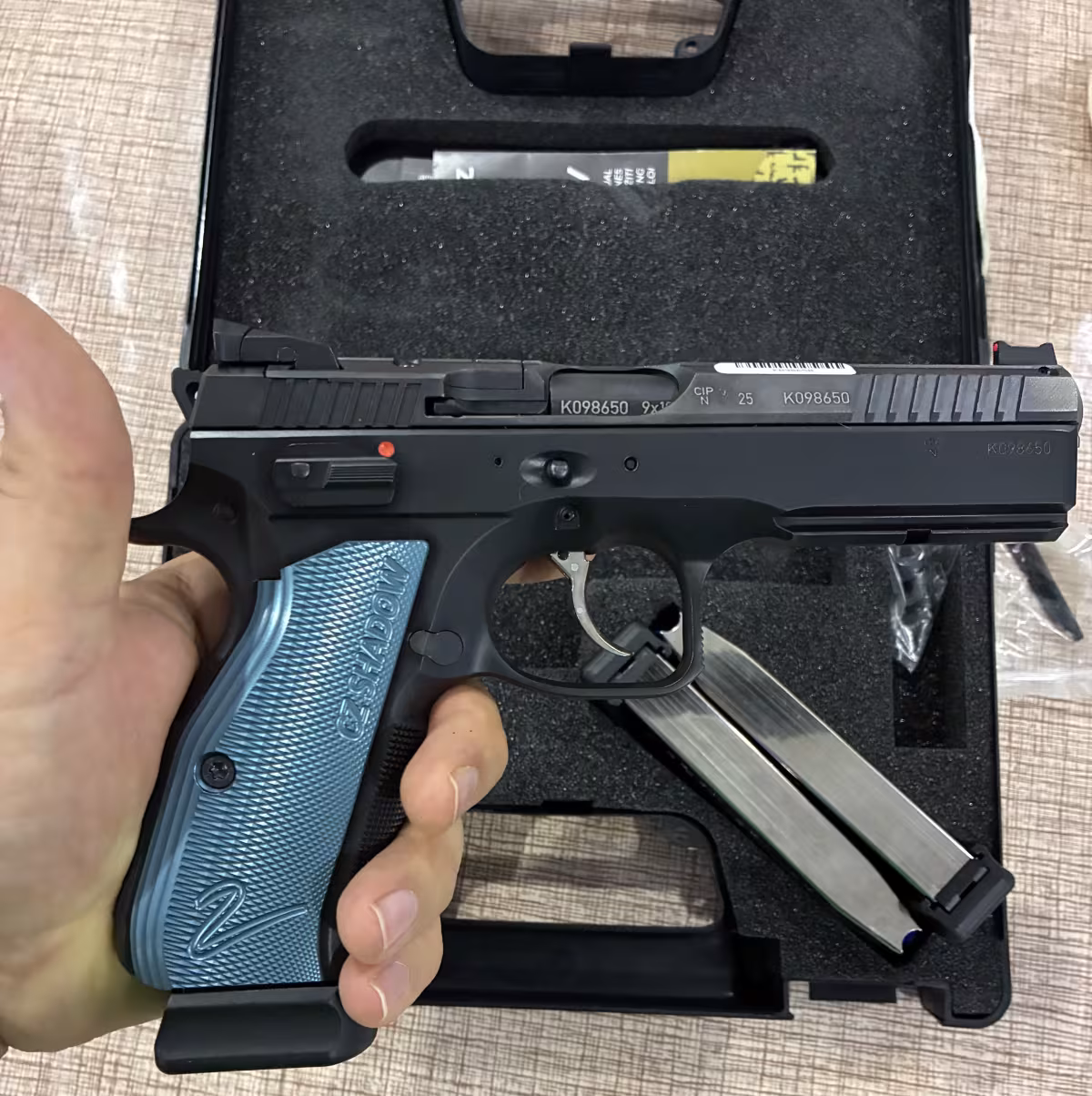 Kutusunda sıfır CZ Shadow 2