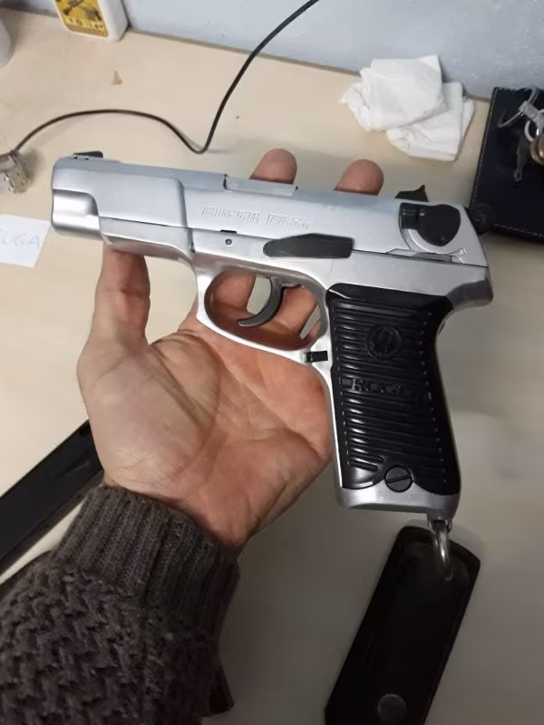 RUGER P85