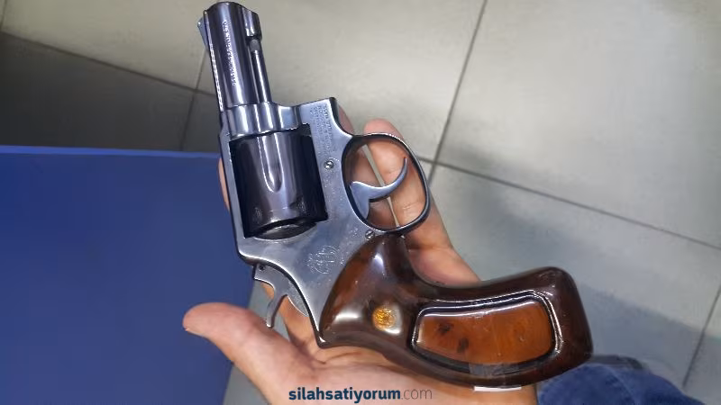 Memurdan temiz kullanılmış etli namlu smith wesson