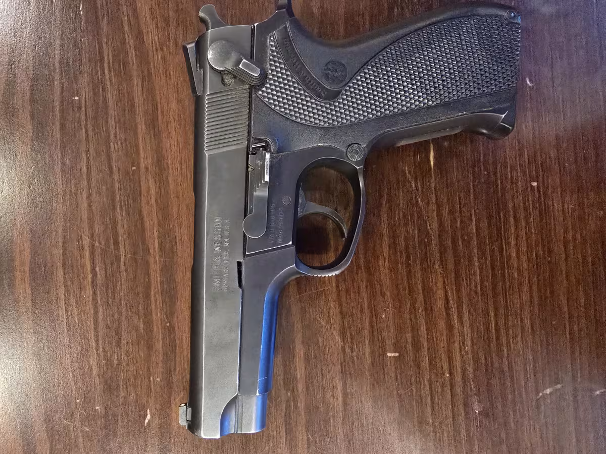 Smith&Wesson 5904 Sıfır ayarında.
