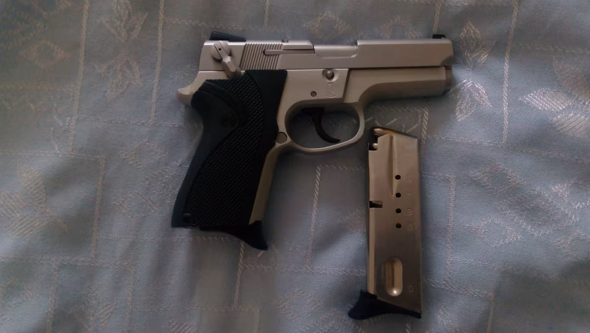SMİTH WESSON 6906